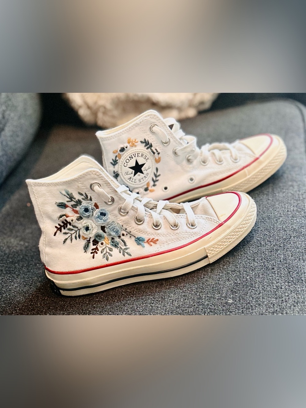 Converse Classic White High Top Sneakers Floral Embroidered Flowers Size 6.5